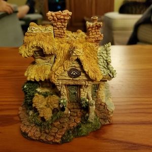 Beary's Coxy Cottage. Village #2. Boyds Bearly-built Villages